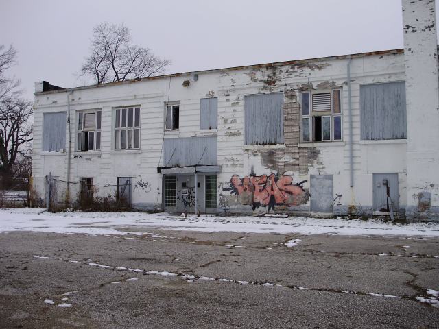 Abandoned building near Roosevelt Ave. south of 16th offers blank canvas.