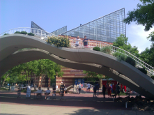 Chattanooga also has a world-class aquarium set within an amazing public space almost identical in size to Friendship Park