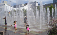 The new splash pad at City Center is always busy. Love this place!