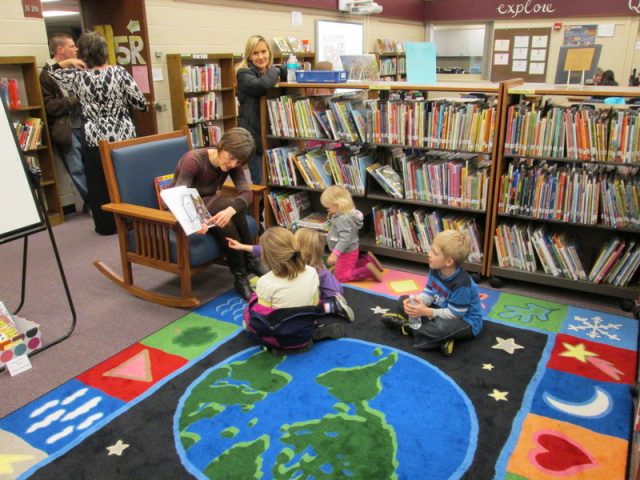 Penn Elementary library open house read aloud.