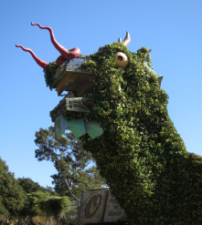 Fairyland entrance dragon, the good kind of scary.