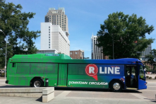 Free circulator, with perephal parking, in the downtown,