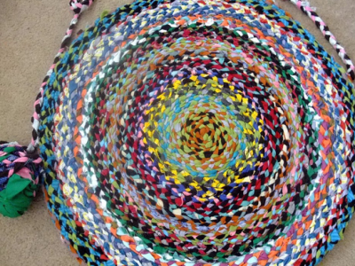 Upcycling rags to rugs