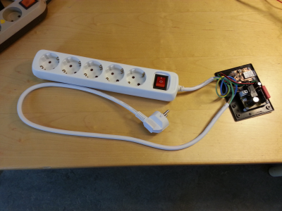 Digital power strip