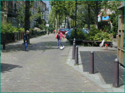 WOONERFS! Paseos! Living Streets!