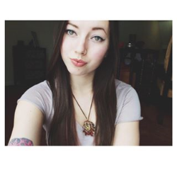 Erin E9
